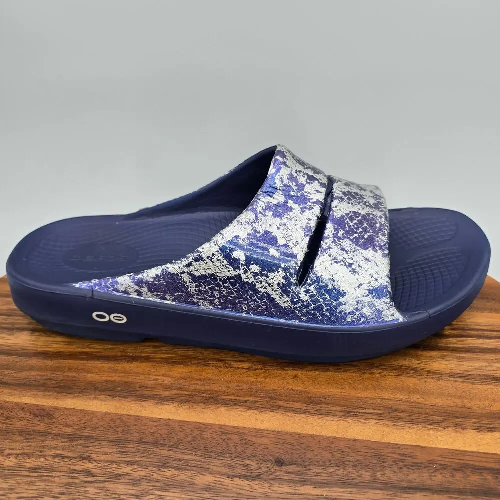 Oofos Ooahh Sandals Mens 9 Blue Silver Snake Print Slip On Sport Recovery Slides